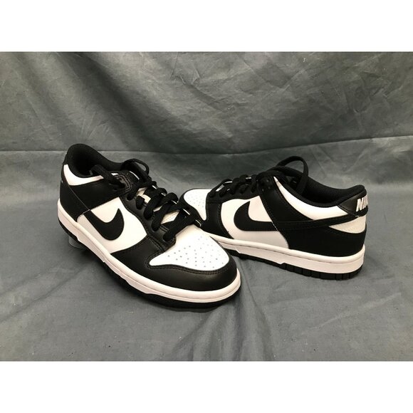 Nike Boys Dunk Low (GS) Sneakers Leather Panda Edition Size 4.5 NEW IN BOX! - Picture 1 of 11